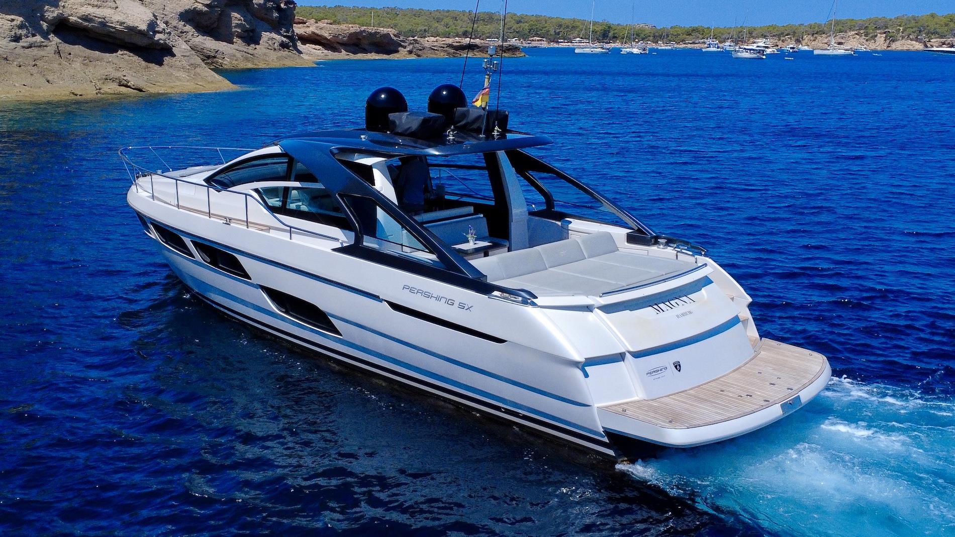 2018 PERSHING 5X 